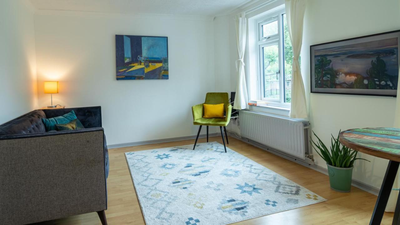 Casa de Férias Bridge 3 Bedroom House With Reception Room, Office And Private Garden