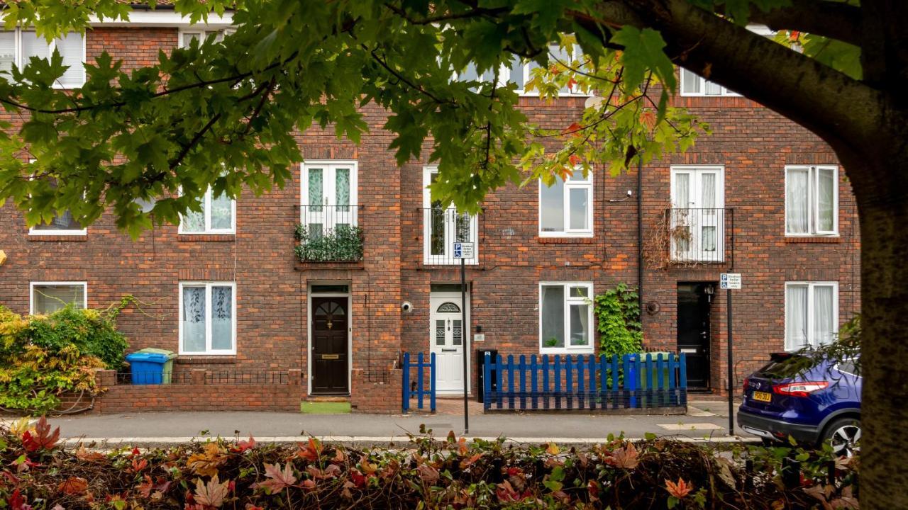 Bridge 3 Bedroom House With Reception Room, Office And Private Garden Casa de Férias Londres
